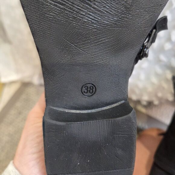 Miz Mooz Leather Black Ankle Boots Button Side Victorian Style Low Heel Sz 38 - Picture 9 of 9